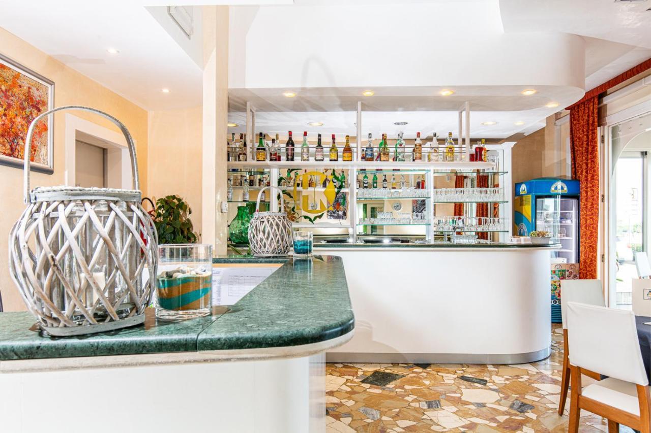 Hotel Karinzia Caorle Zewnętrze zdjęcie