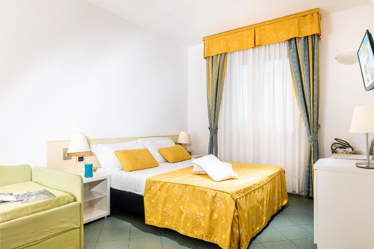 Hotel Karinzia Caorle Zewnętrze zdjęcie