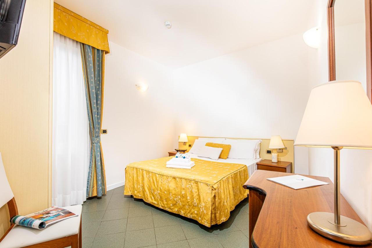 Hotel Karinzia Caorle Zewnętrze zdjęcie